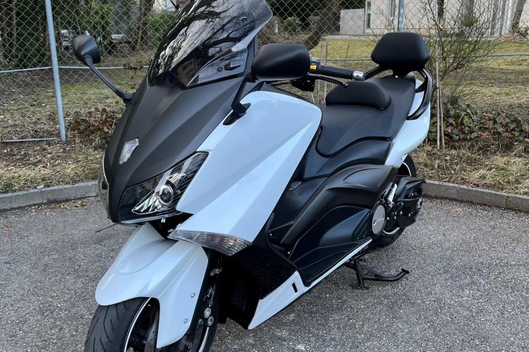 YAMAHA T-MAX 530 ABS