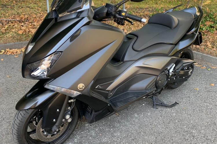 YAMAHA T-MAX 530 