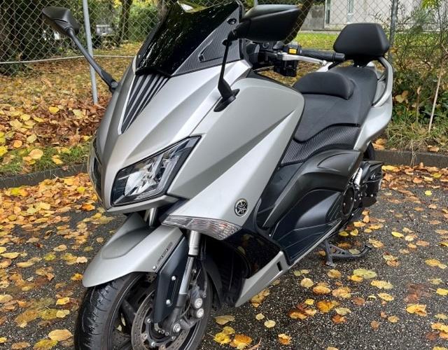 YAMAHA T-MAX 530 ABS