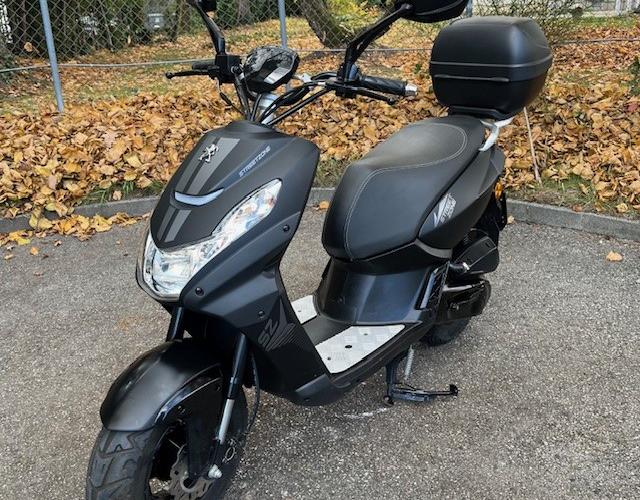 PEUGEOT KISBEE 50 STREETZONE