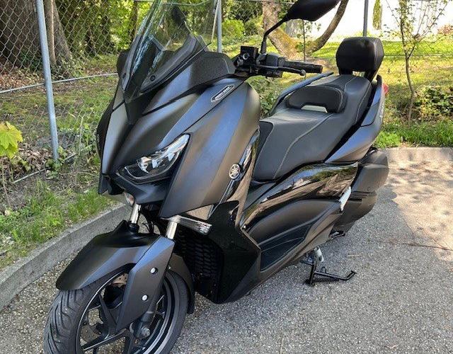 YAMAHA X-MAX 300 ABS