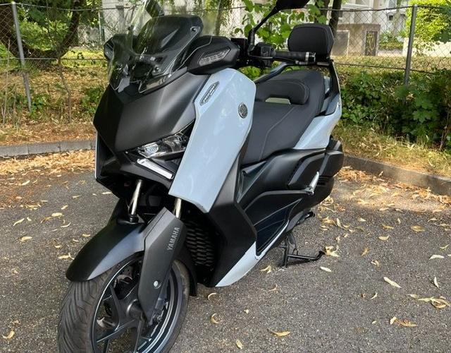 YAMAHA X-MAX 300 TECHMAX