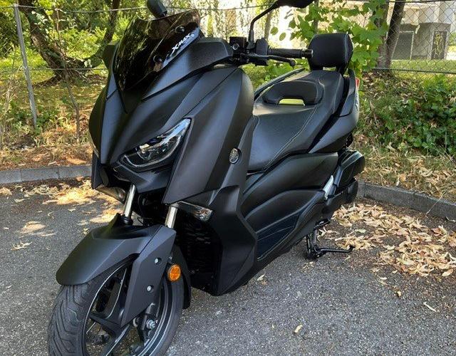 YAMAHA X-MAX 125 ABS