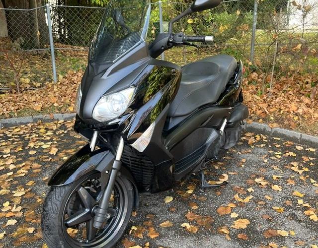 X-MAX 125